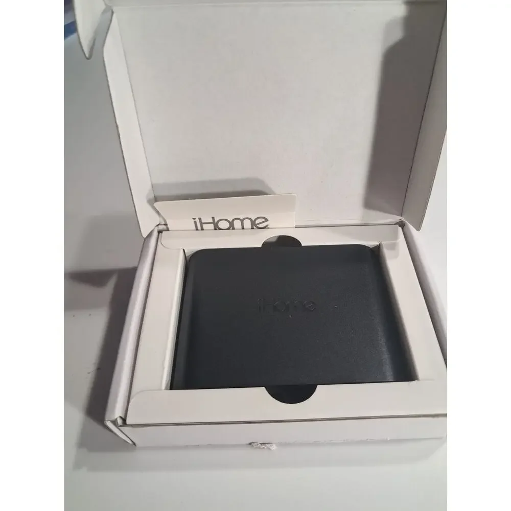 iHome Slim 4-Port USB Wall Charger, AC Pro Black